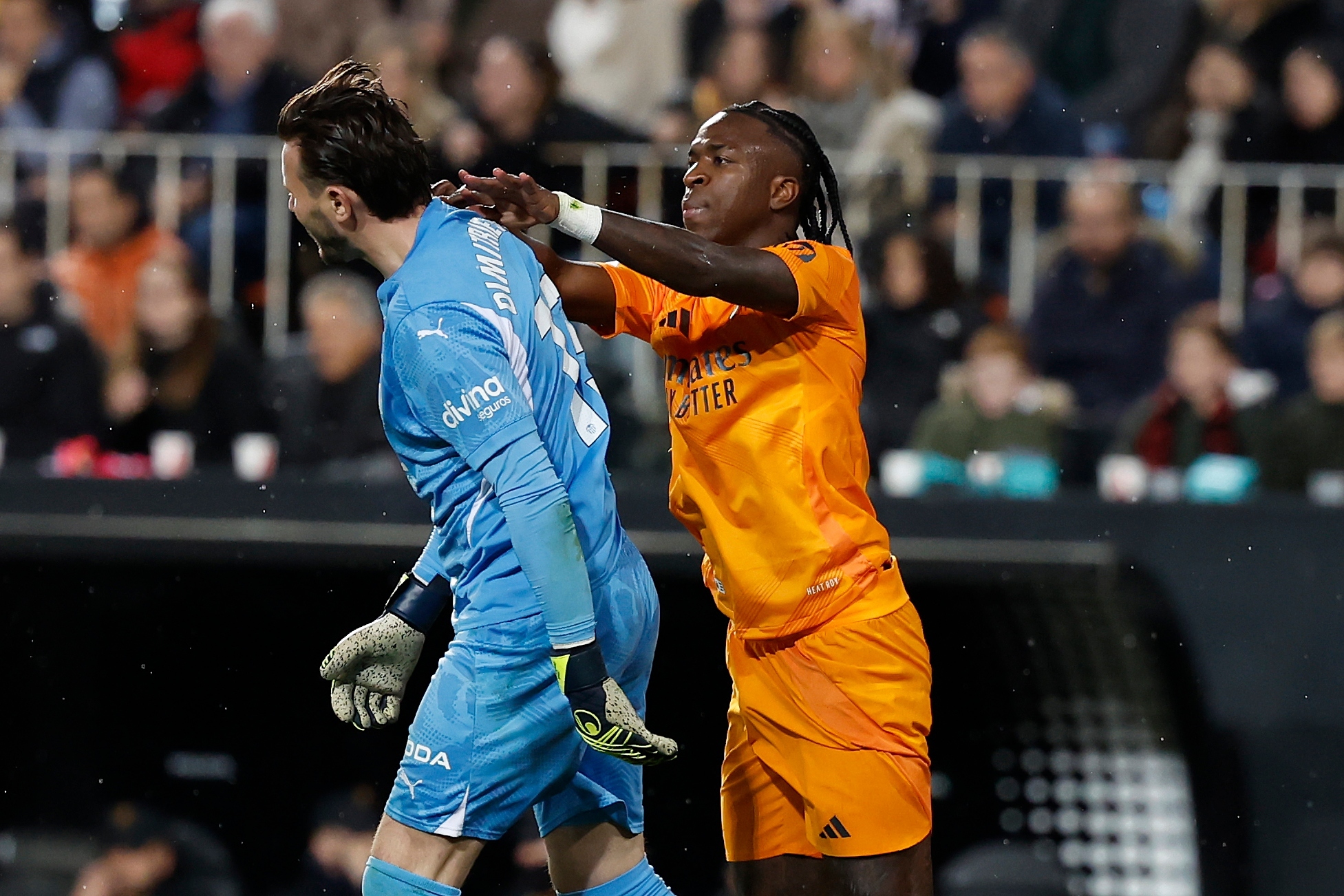 曼谷聯主教練：我們的球員都很健康，三名外援加盟為我們帶來幸運，雙方實力差距不大